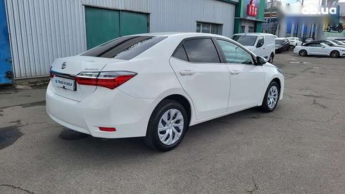 Toyota Corolla 2018 - фото 11