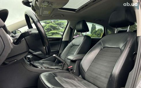 Volkswagen Passat 2015 - фото 17