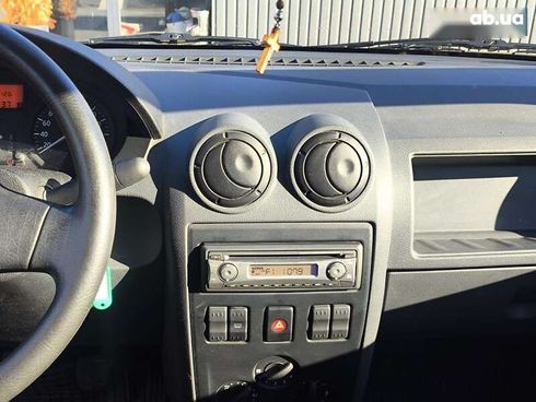 Dacia Logan 2006 - фото 13