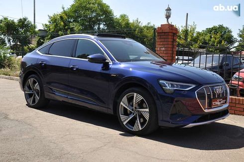 Audi E-Tron 2022 - фото 6