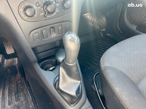 Renault Logan 2015 синий - фото 29