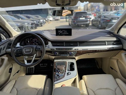 Audi Q7 2019 - фото 19