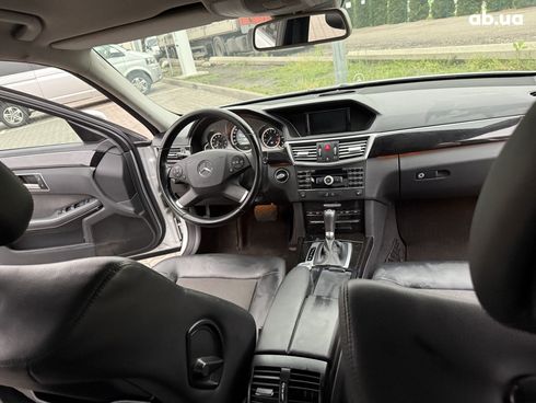 Mercedes-Benz E-Класс 2010 - фото 14