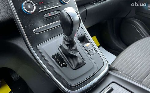 Renault Scenic 2018 - фото 17