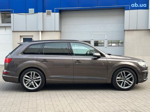 Audi Q7 2016 серый - фото 8