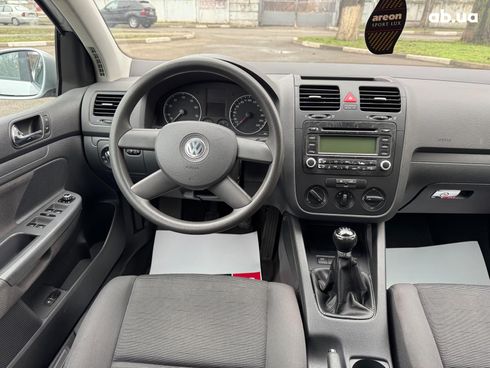 Volkswagen Golf 2005 серый - фото 16