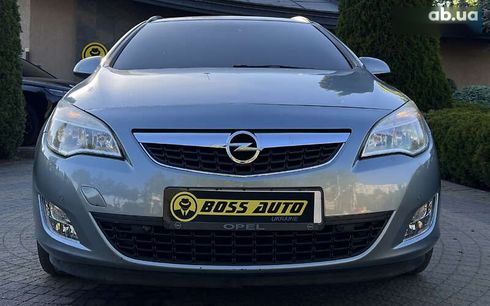 Opel Astra 2011 - фото 2