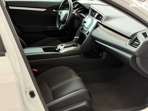 Honda Civic 2020 белый - фото 17