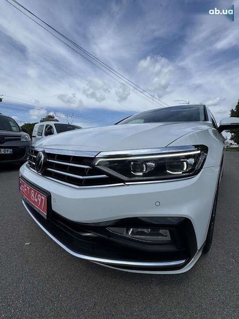 Volkswagen Passat 2021 - фото 15