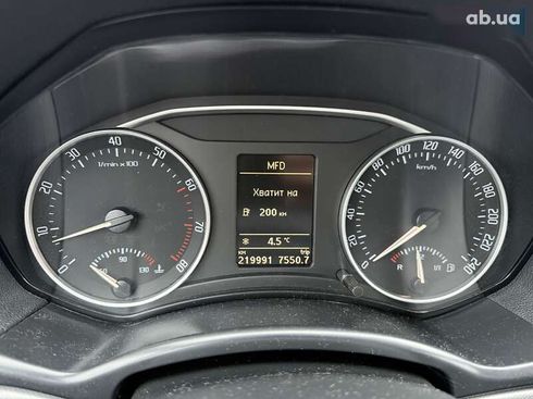 Skoda Octavia 2010 - фото 24