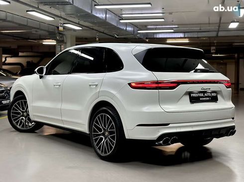 Porsche Cayenne 2019 - фото 25