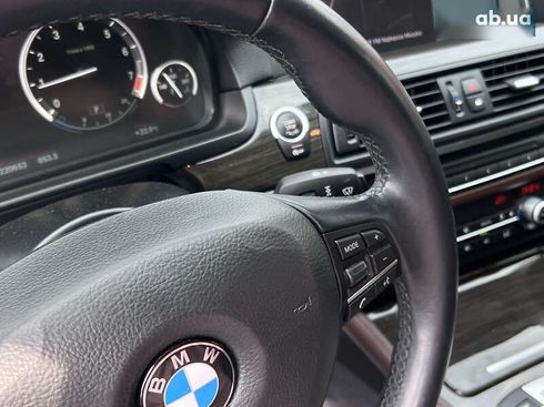 BMW 5 серия 2015 - фото 20