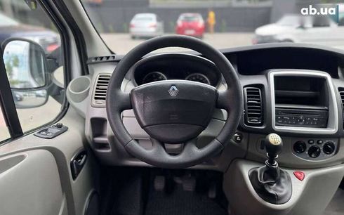 Renault Trafic 2012 - фото 10