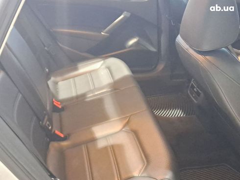 Volkswagen Passat 2016 серый - фото 13
