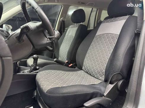 Volkswagen Golf 2003 - фото 9