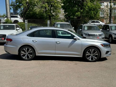 Volkswagen Passat 2021 серый - фото 4