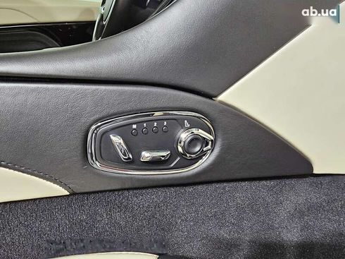 Aston Martin DB11 2018 - фото 17