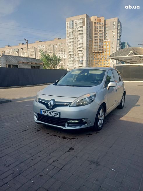 Renault Scenic 2014 серебристый - фото 2