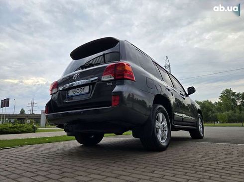 Toyota Land Cruiser 2012 - фото 13