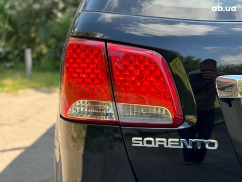 Kia Sorento 2012 черный - фото 10