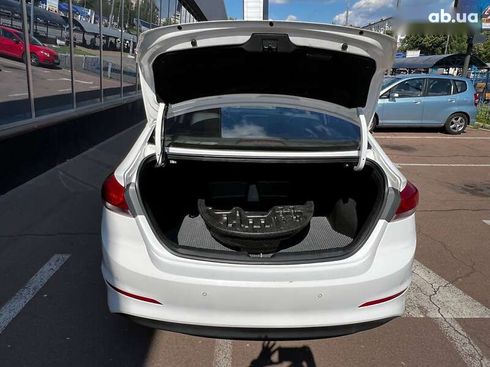 Hyundai Avante 2016 - фото 16