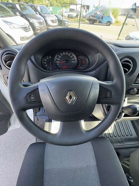Renault Master 2017 - фото 16