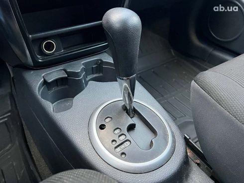 Suzuki SX4 2010 красный - фото 25
