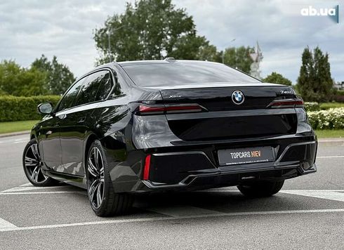 BMW 7 серия 2025 - фото 12