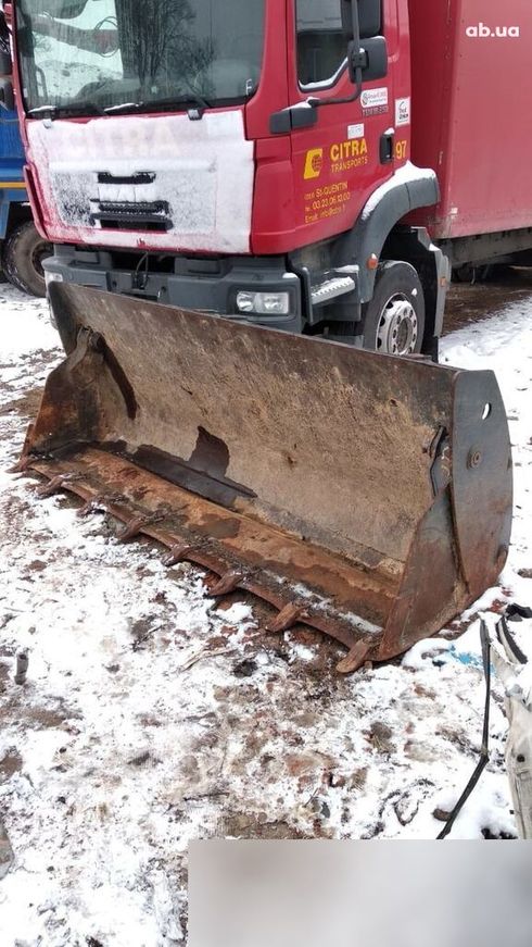 Komatsu WB 2010 - фото 3