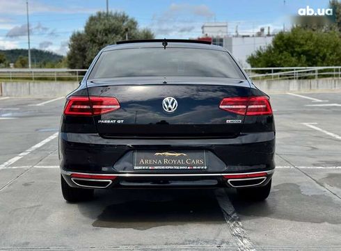 Volkswagen Passat 2018 - фото 13