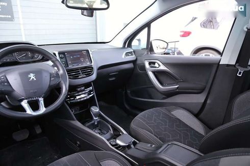 Peugeot 2008 2017 - фото 18