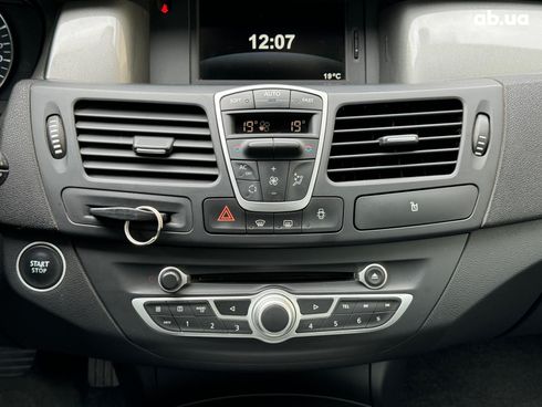 Renault Laguna 2011 серый - фото 31
