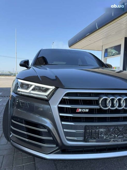 Audi SQ5 2018 - фото 24