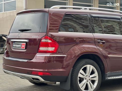 Mercedes-Benz GL-Класс 2010 красный - фото 7