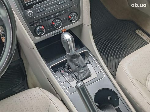 Volkswagen Passat 2014 серый - фото 17