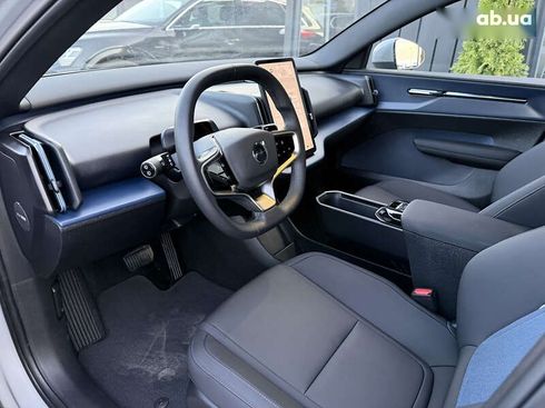 Volvo EX30 2024 - фото 8