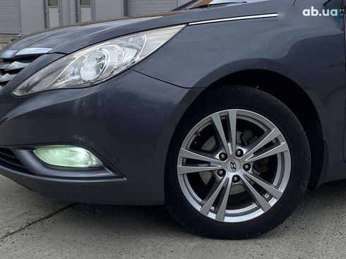 Hyundai Sonata 2011 - фото 4