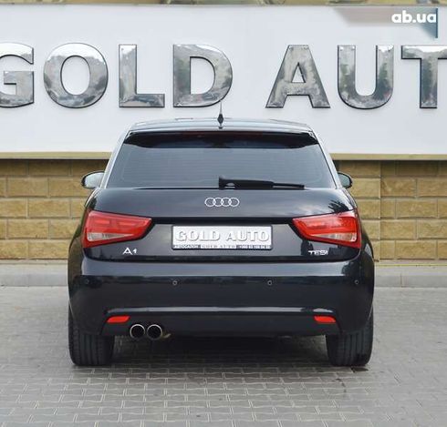 Audi A1 2010 - фото 8