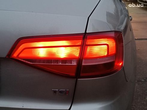 Volkswagen Jetta 2014 бежевый - фото 10