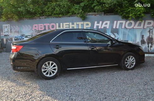 Toyota Camry 2014 черный - фото 7