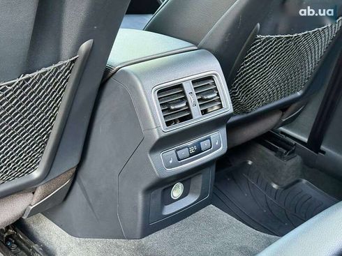 Audi Q5 2017 - фото 24