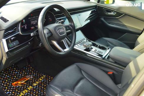Audi Q7 2021 - фото 20