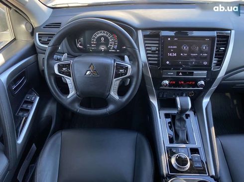 Mitsubishi Pajero Sport 2024 - фото 17