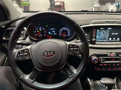Kia Sorento 2017 - фото 12