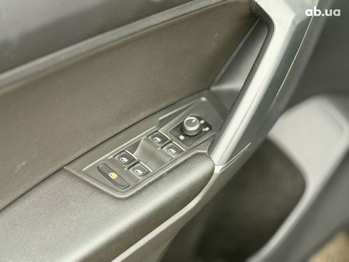Volkswagen Tiguan 2018 черный - фото 12