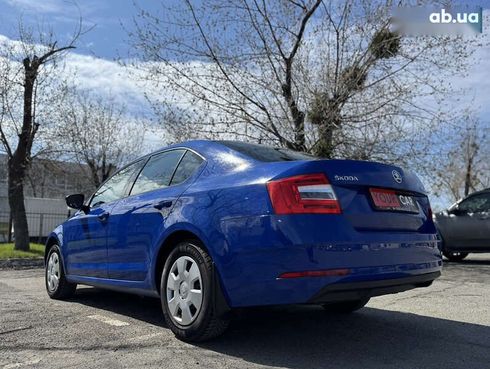 Skoda Octavia 2020 - фото 14