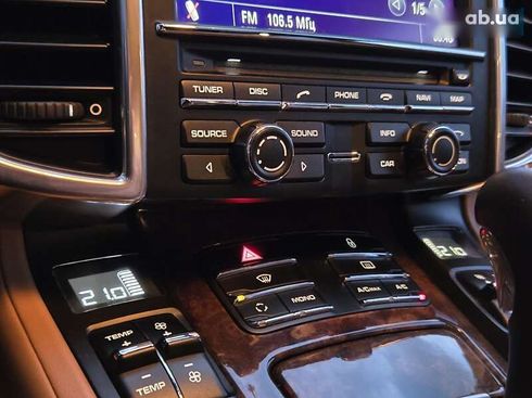 Porsche Cayenne 2011 - фото 27