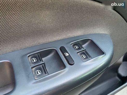 Skoda Octavia 2012 - фото 17