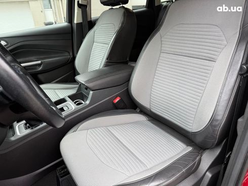 Ford Escape 2017 красный - фото 24
