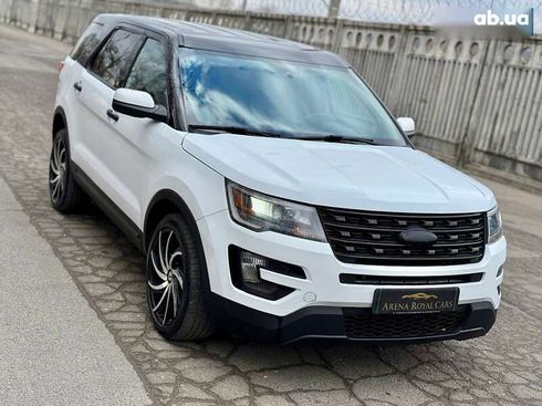 Ford Explorer 2017 - фото 12